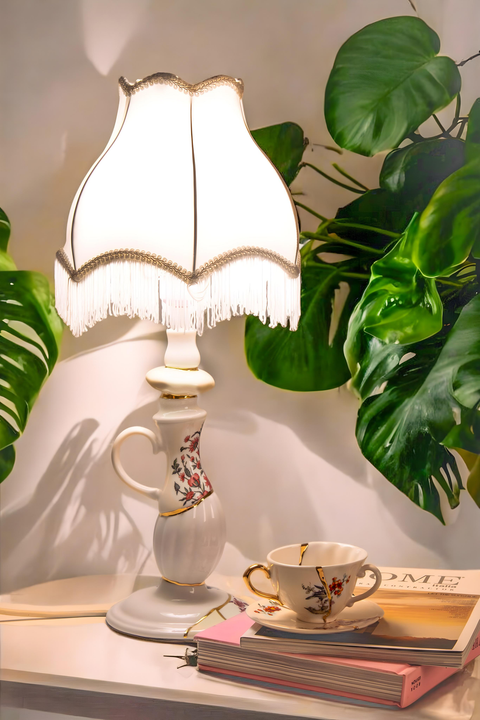 KINTSUGI ABAT JOUR LAMPE AUS PORZELLAN UND GOLD 26X26 H 60 CM 09945 SELETTI WEISS
