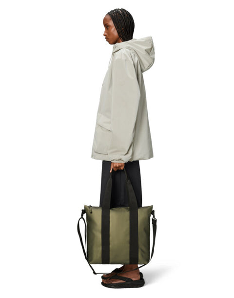 TOTE BAG MINI W3 REVEL ART. 14160 RAINS GRÜN