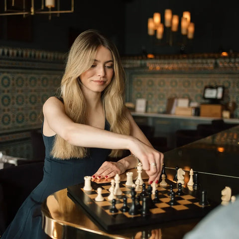 GIOCO CHESS ANNA CRAMLING EDITION PW00736 PRINTWORKS BROWN