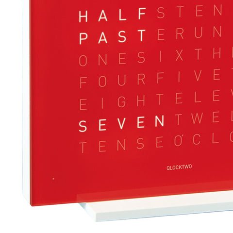 QLOCKTWO TOUCH-UHR 13,5X13,5 CM ROT