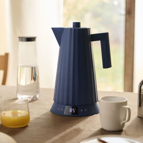 ALESSI BLAUER WASSERKOCHER MIT TEMPERATURREGELUNG, PLISSE TYP MDL21DAZ