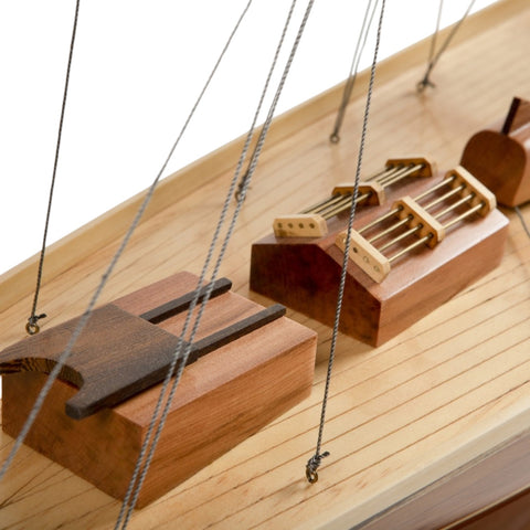 ENDEAVOUR CLASSIC WOOD AS156 AUTHENTIC MODELS
