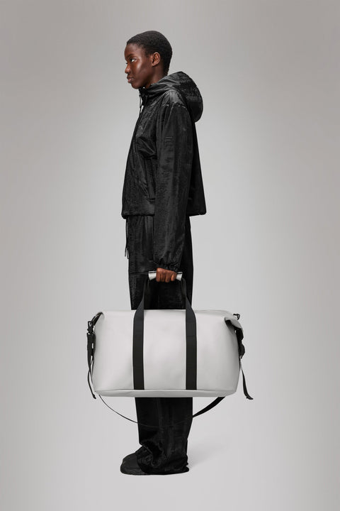 HILO WEEKEND BAG W3 14200 RAINS NIMBUS GRAU