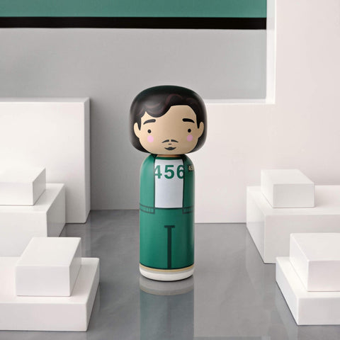 LUCIE KAAS SKETCH.INC KOKESHI SQUID GAMES PLAYER 456 H 14.5 ART. SI02SG456 GRÜN