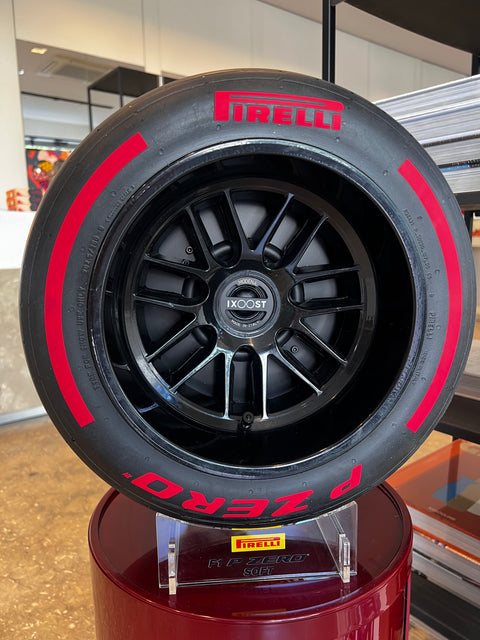 PIRELLI F1 IXOOST ROTER UND SCHWARZER LAUTSPRECHER