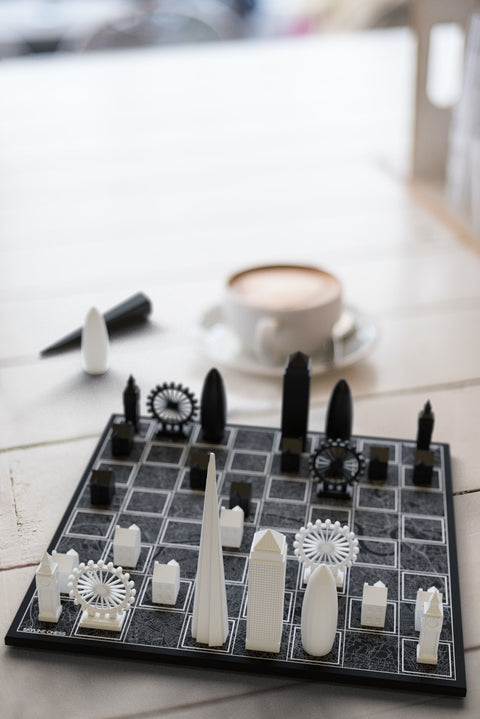 SCACCHI SKYLINE ACRYLIC LONDON EDITION (WITH LONDON MAP BOARD) 050 BLACK