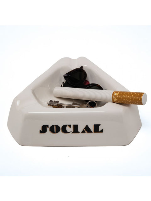 "SELETTI PORCELAIN CENTERPIECE SOCIAL ART 11052"