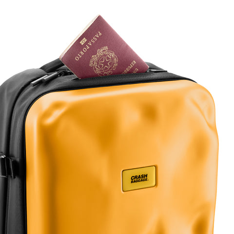 CRASH BAGGAGE ICONIC CB310 GELB RUCKSACK