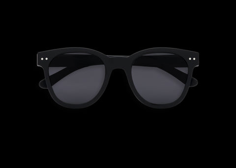 "IZIPIZI SUN N BLACK GLASSES"