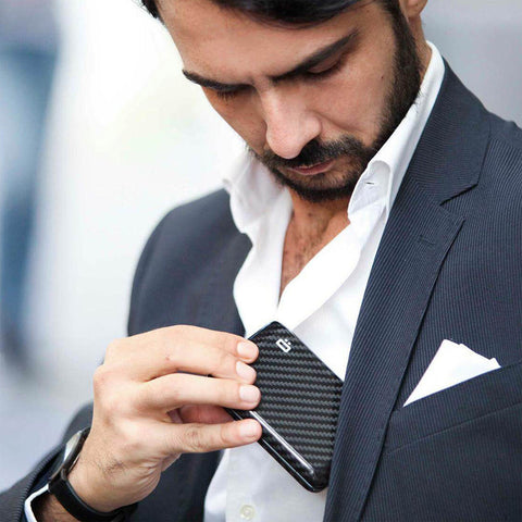 OGON DESIGN SMART CASE V 2.1 KARTENHALTER AUS KOHLEFASER