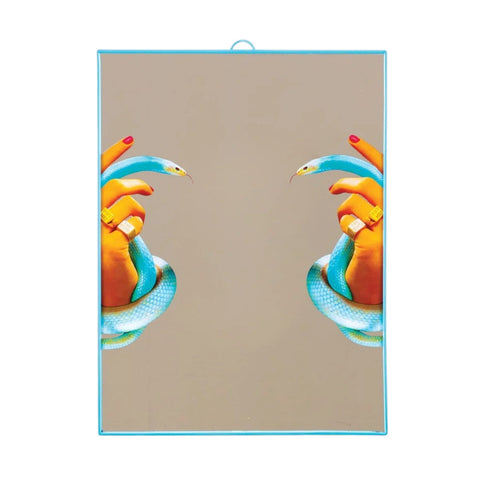 SPECCHIO TOILETPAPER 30X40 HANDS WITH SNAKES 17125 SELETTI