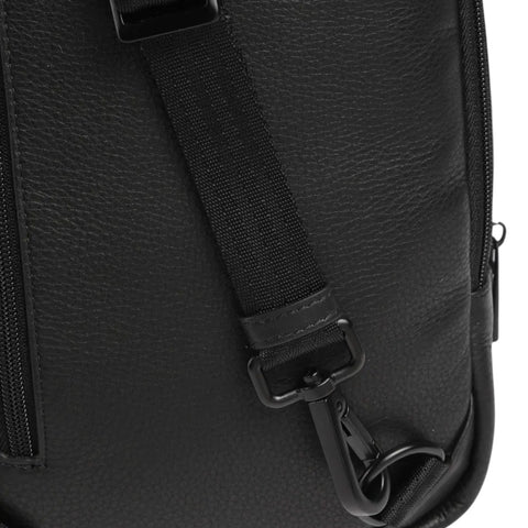 SLING BAG S ROADSTER LEATHER EVO OLHO 1539.001 PORSCHE DESIGN BLACK
