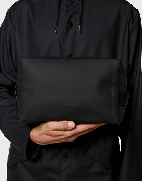 WASH BAG LARGE RAINS BLACK ART. 15590