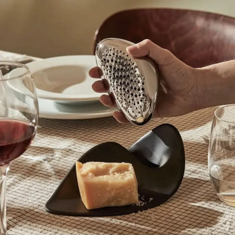 GRATTUGIA FORMAGGIO ZAHA ART. ZH03 ALESSI