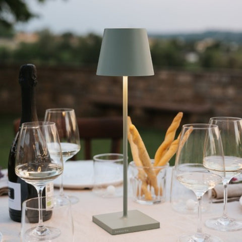LAMPADA PRO TAVOLO POLDINA LD1340G3 SAGE GREEN ZAFFERANO
