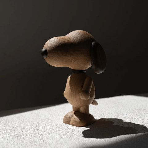 FIGURINA PEANUT SNOOPY SMOKED OAK SMALL 400111 BOYHOOD
