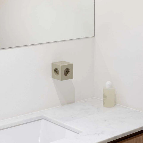 PRESA SQUARE 2 SOCKET F SQ2-EUFC30-30WMBE BEIGE AVOLT