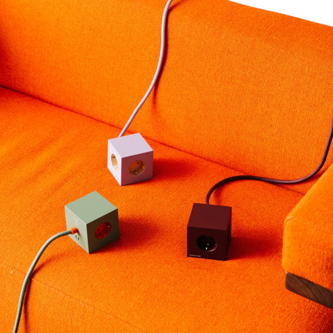 PRESA SQUARE 1 USB-C SQ1-EUFC20-18RR MULBERRY RED AVOLT