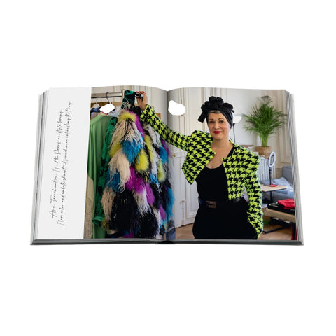 ASSOULINE EMILY IN PARIS - THE FASHION GUIDE