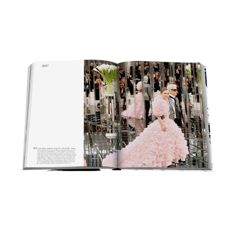 ASSOULINE CHANEL: THE LEGEND OF AN ICON