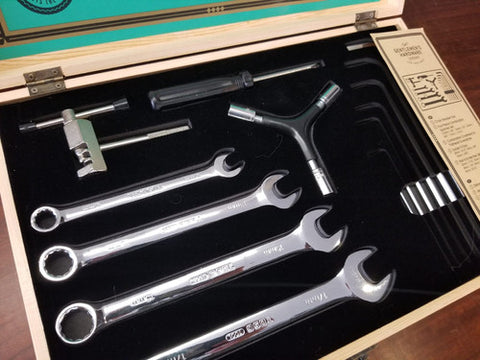 BYCYCLE TOOL KIT IN WOODEN BOX GENTLEMEN'S HARDWARE GEN292UK